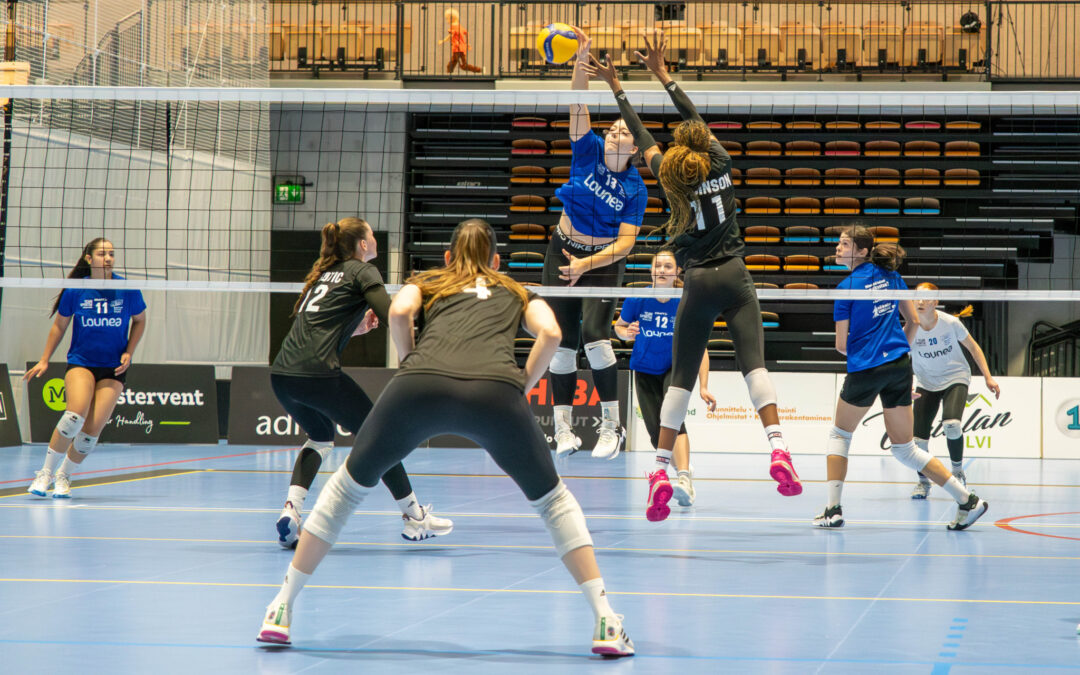 JymyVolleyn harjoitusottelut 15.9. Nurmohallilla